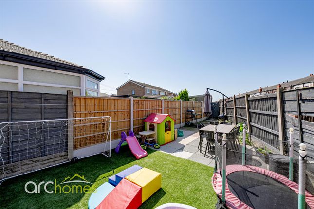 2, Park Lane, Wigan photo 4