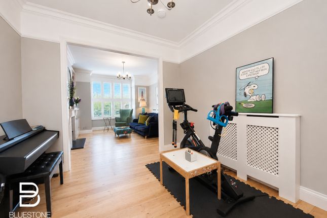 Copy, 44, Dassett Road, Norwood photo 4