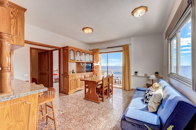 Apartment for sale in Los Abrigos, Santa Cruz Tenerife, Spain