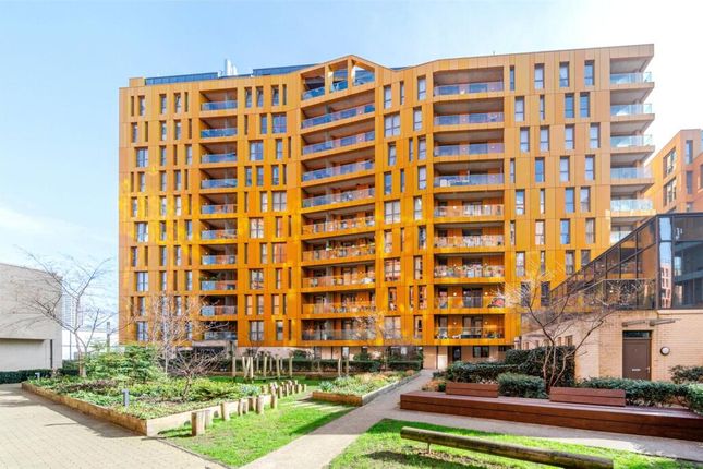 2-bed flat on Loop Court,Apartment 11, Telegraph Avenue, London, £500,000
