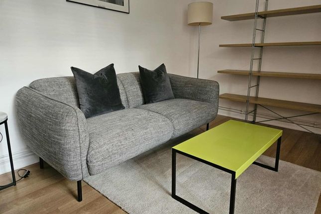 Thoresby Street, London photo 5