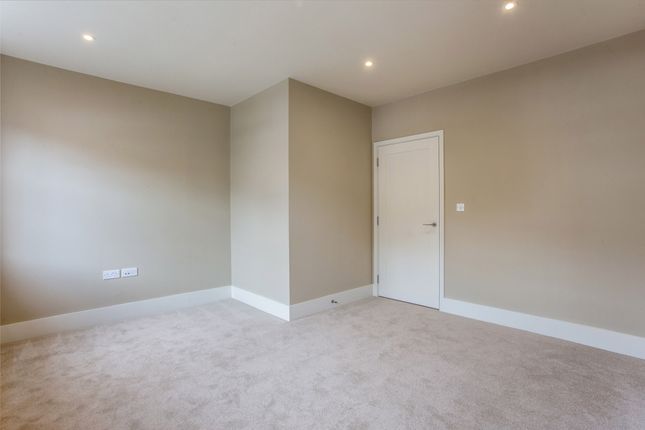 Flat to rent in St. Marks Road, Windsor