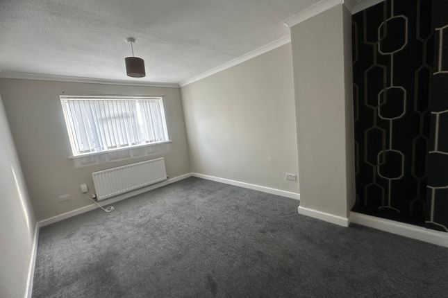 End terrace house to rent in Kinghorn Square, Sunderland