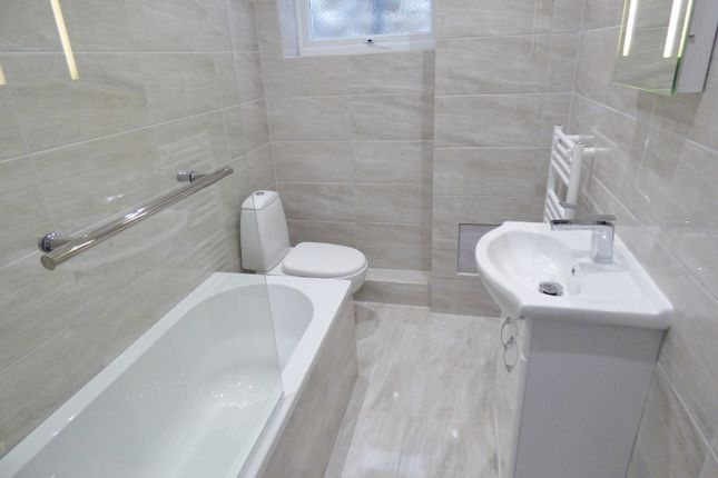 36 Bridge Street, Leatherhead photo 4