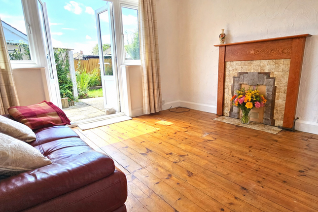 6 Cecil Road, Dereham photo 3