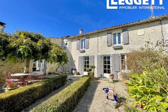 Thumbnail Villa for sale in Val-D'auge, Charente, Nouvelle-Aquitaine