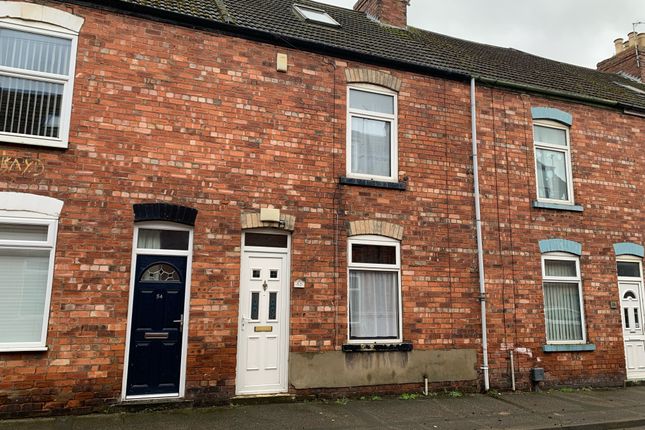 Terraced house to rent in Tower Street, Gainsborough