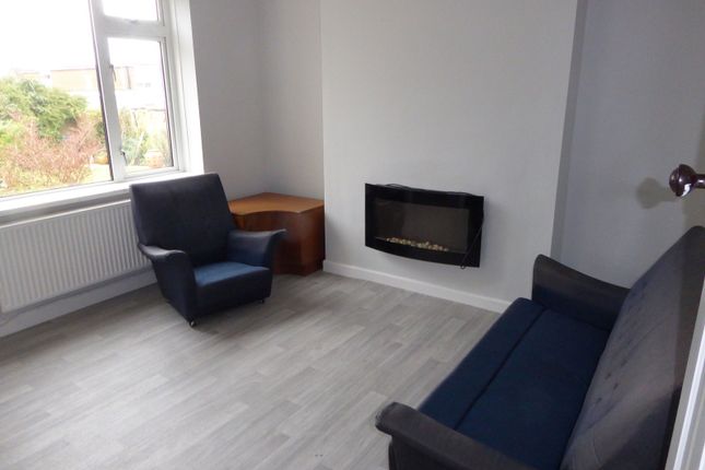 44, Mount Earl, Bridgend photo 5