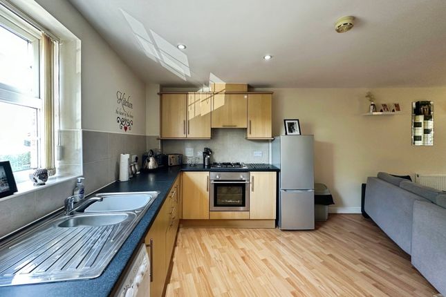 9, Dam Mill Close, Wolverhampton photo 4