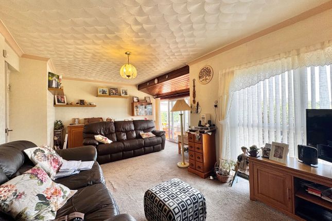 37, Yewberry Lane, Newport photo 4