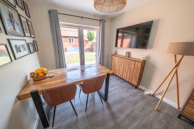 21, Carpenters Way, Denmead photo 4