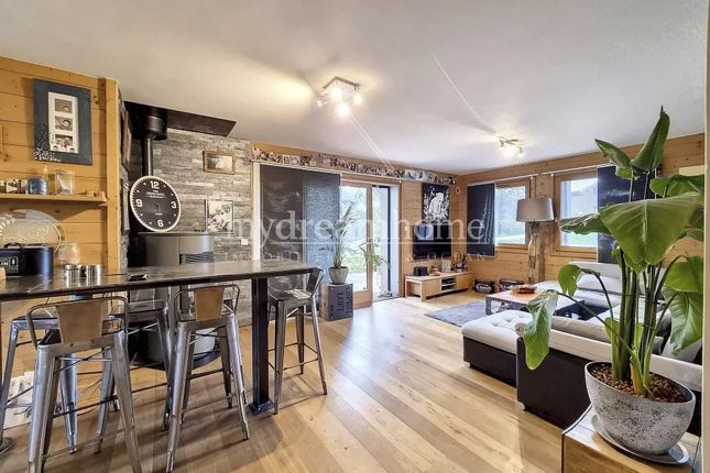 Thumbnail Apartment for sale in Praz-Sur-Arly, 74120, France