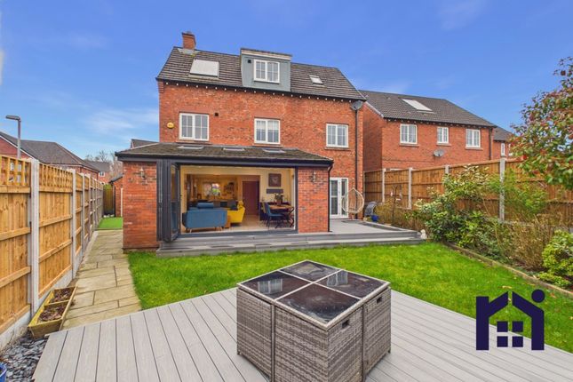 11 Shireburne Drive, Chorley photo 4