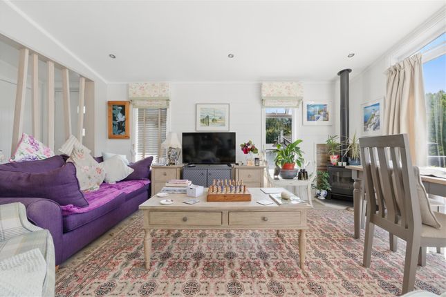 Herne Lodge, Rockcliffe, Dollar photo 3