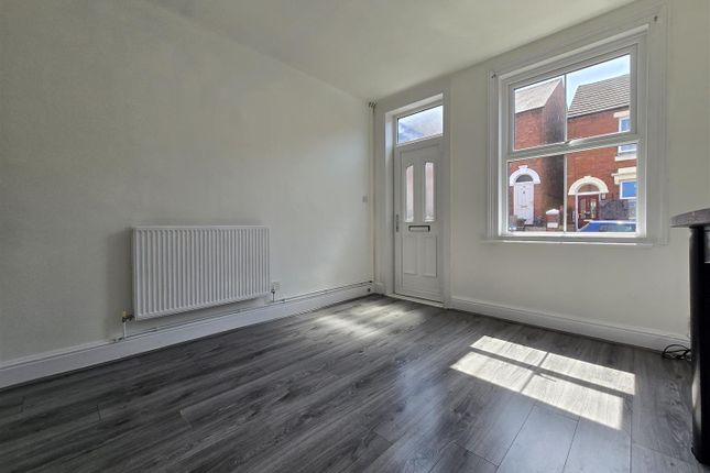 21, Findon Street, Kidderminster photo 3