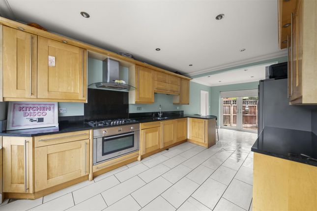 102, Swakeleys Road, Ickenham Uxbridge photo 3