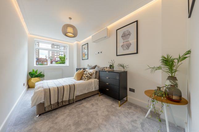 Flat for sale in Sheringham, Queensmead, St Johns Wood Park, London