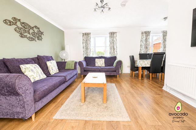 15 Anne Stannard Way, Bacton, Norfolk photo 3