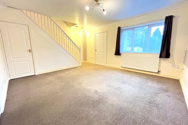 2, Fargate Close, South Kirkby, Pontefract photo 2