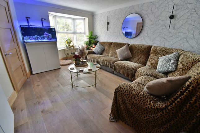 31, Humber Road, Ferndown photo 4