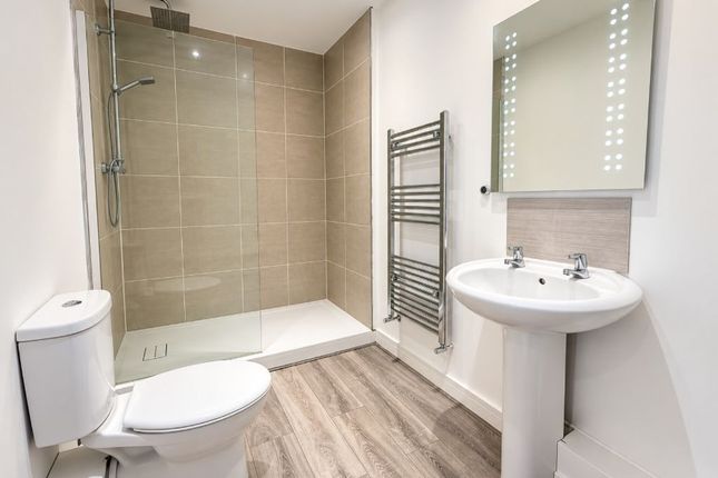 Room 8, 45-47, Forton Road, Gosport photo 5