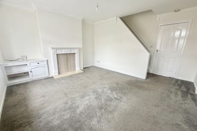 18, Tatefield Place, Leeds photo 3