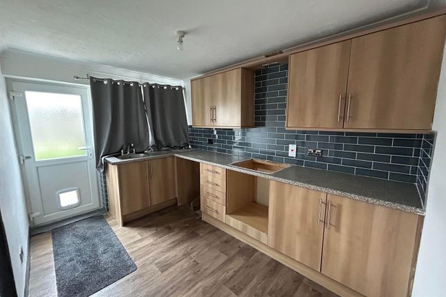Terraced house to rent in Moorhouse Road, Hull