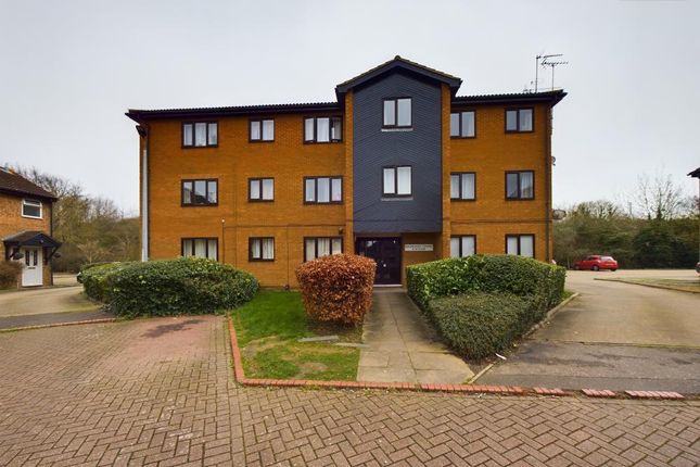 Thumbnail Flat for sale in Hadrians Court, Peterborough