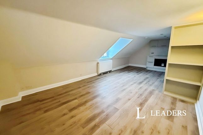 Flat 5 Queens Gate, 14a, North Street, East Sussex photo 3
