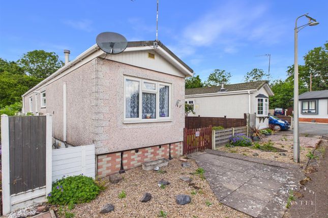 27, Springfield Park, Wykin Road, Hinckley photo 4