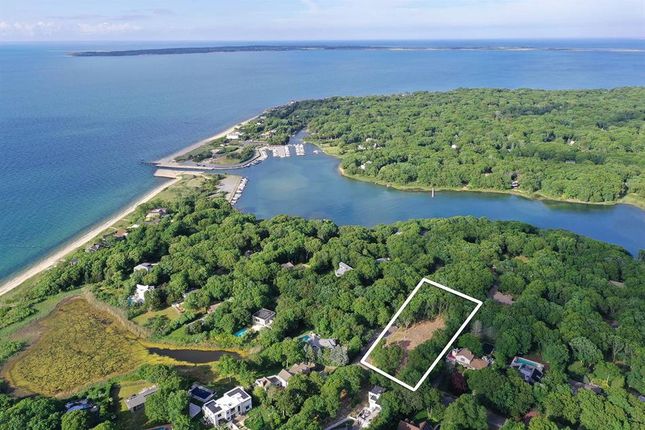 Property for sale in 5 Guernsey Lane In East Hampton, East Hampton, New York, United States Of America