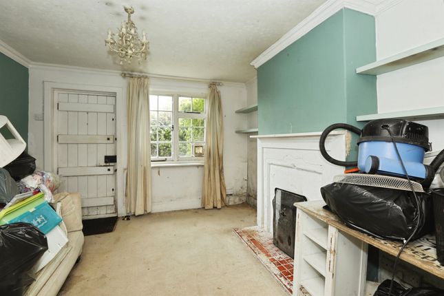 Field Cottage, 5, Elm Grove, Horsham photo 3