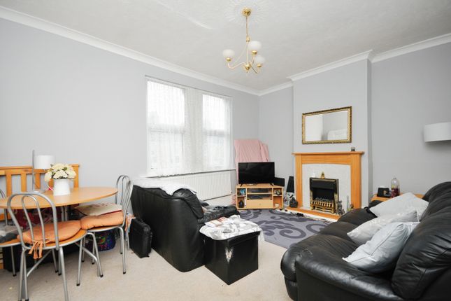 Thumbnail Flat for sale in Engleheart Road, London