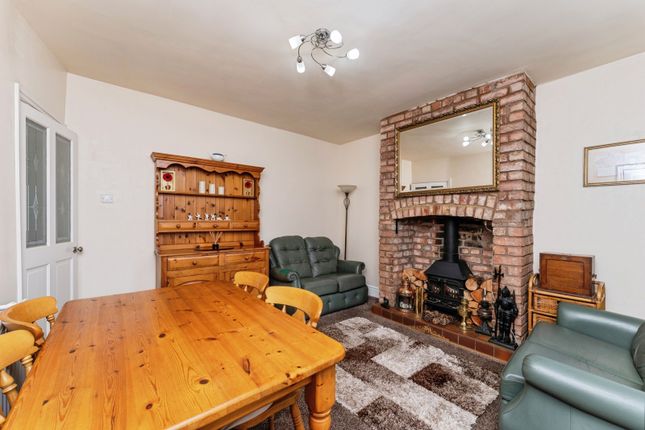 2 Laurel Villas,, Main Road, Holywell photo 4