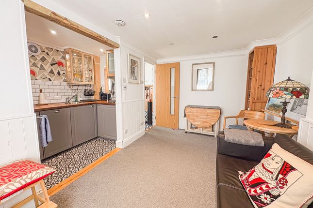 Grove Cottage, 12 Grove House, Fore Street, Exeter photo 2