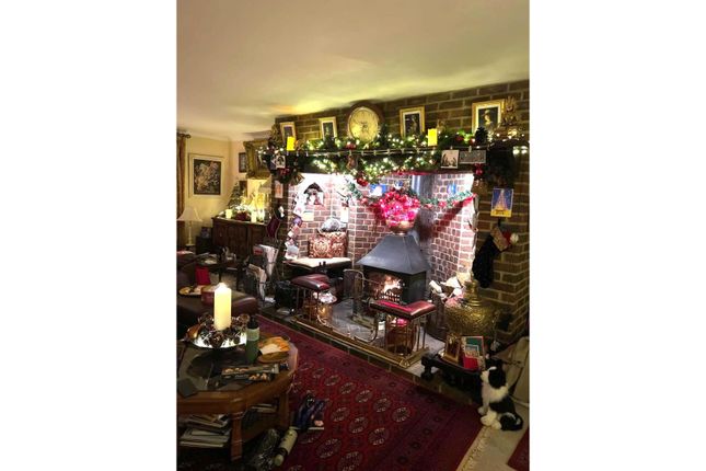 Broadlands House, Woodmans Green Road, Battle photo 2