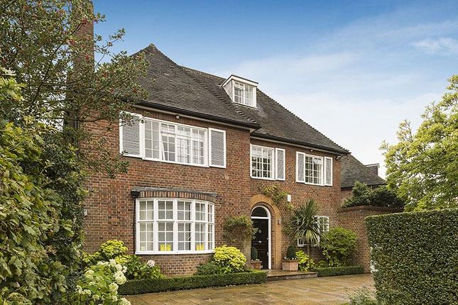 Thumbnail Detached house to rent in Holne Chase, Hampstead Garden Suburb, London