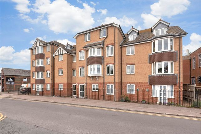 1-bed flat on Albion Road, Birchington, £80,000