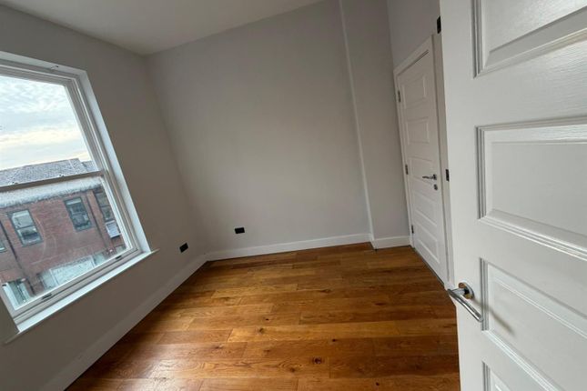 Flat, 7, Castle Yard, Stockport photo 5