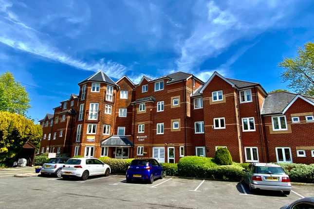 1-bed flat on Monmouth Court, Bassaleg Road, Newport, £139,950