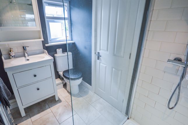 En Suite Shower Room