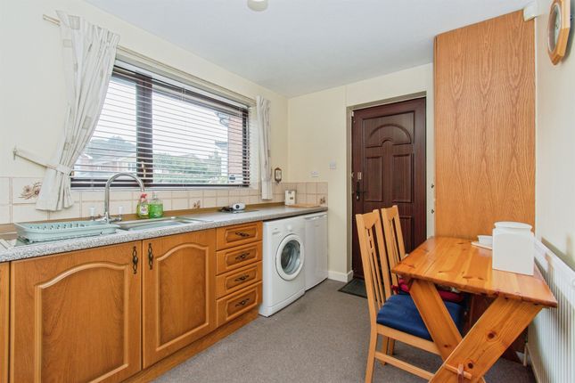 24, St. Andrews Drive, Pontefract photo 4