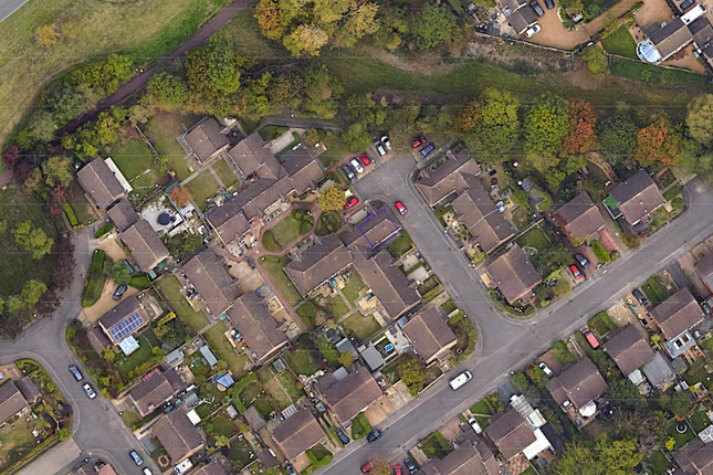 114A Germander Place Conniburrow, Milton Keynes photo 3