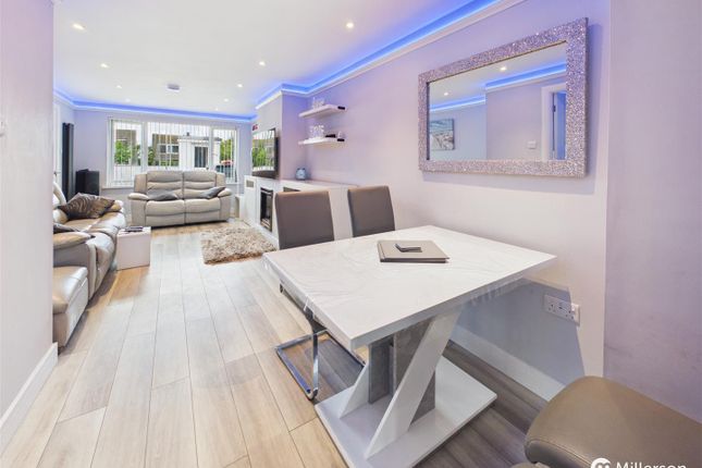 11, Trethew Gardens, Camborne photo 4