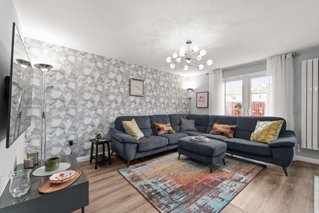 11, Waddell Road, Bathgate photo 4