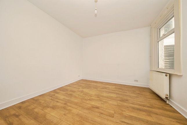 3, Adelaide Street, Harwich photo 4