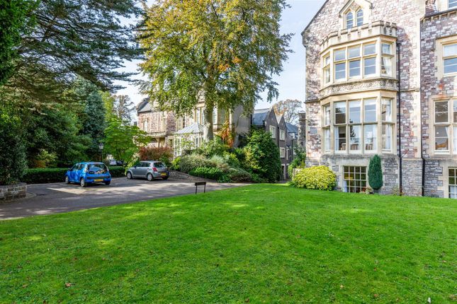 29, Carfax Court, Durdham Park, Bristol photo 3