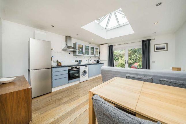 Studio flat on 6b, Tangier Road, Richmond, £255,000