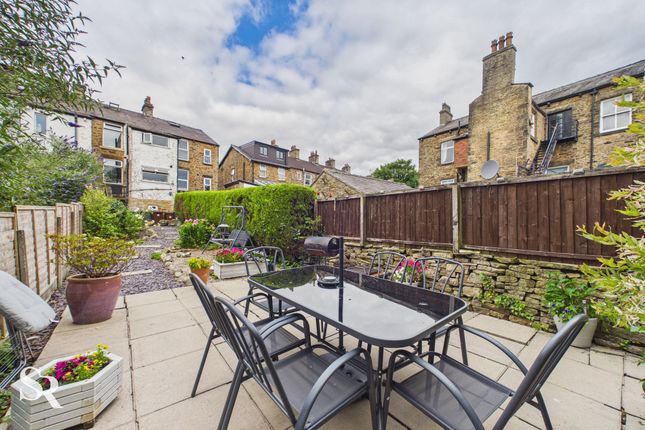 33 Buxton Road, High Peak photo 4