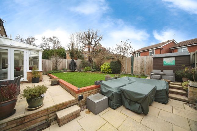 4, Tylers Mead, Luton photo 2